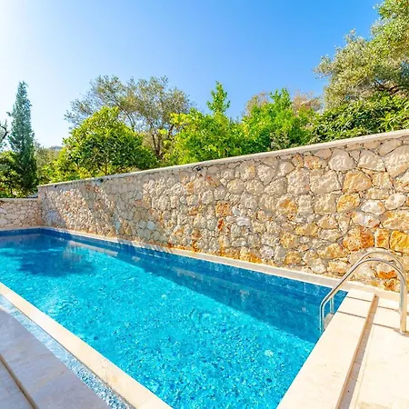 Villa Simurg